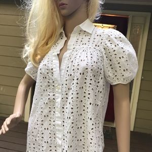 EXQUISITE LACY THEORY TOP IN EXCELLENT CONDITION